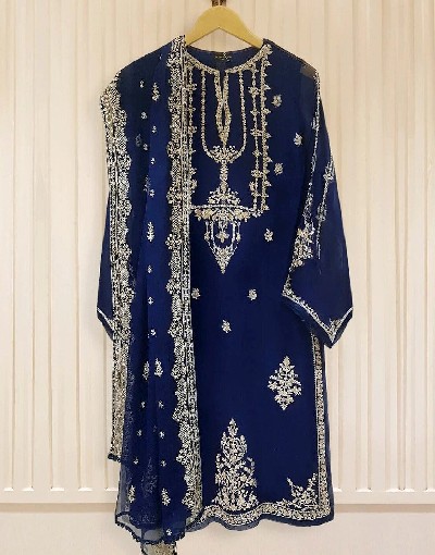 Handwork Heavy Embroidered Navy Blue Chiffon Wedding Dress 2024 Price in Pakistan