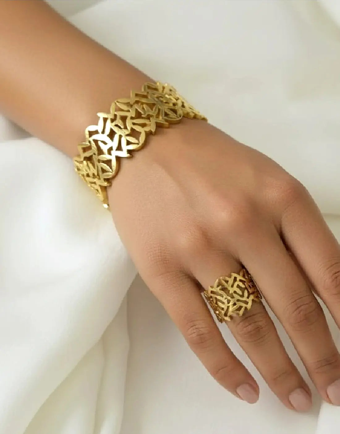 Stylish Stainless Steel Cuff Bangle & Ring Set Gold Plated Design