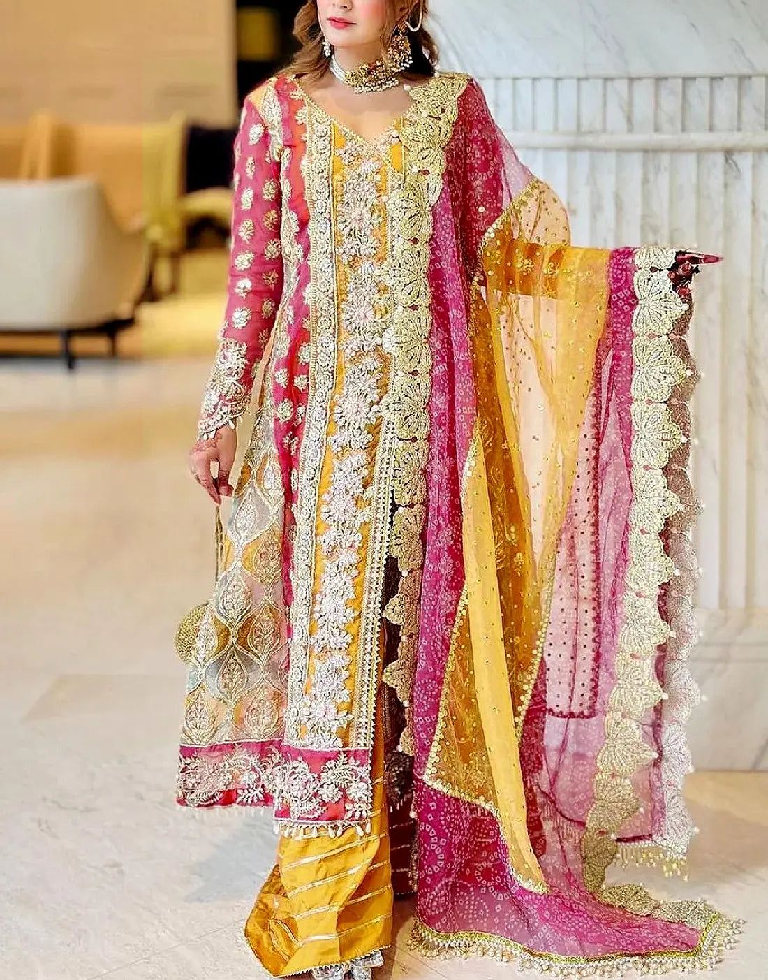 Luxury Dual-Tone Embellishments Chiffon Mehndi Dress for Brides