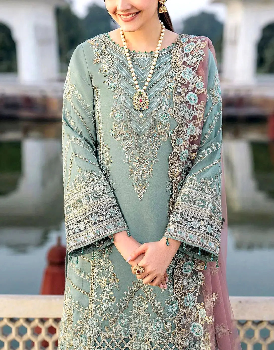 Luxury Heavy Embroidered Chiffon Wedding Wear Dress