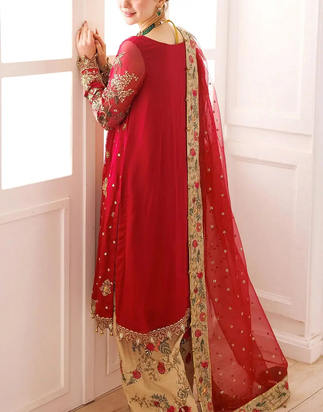 Luxury Handwork Embroidered Red Chiffon Wedding Wear Dress
