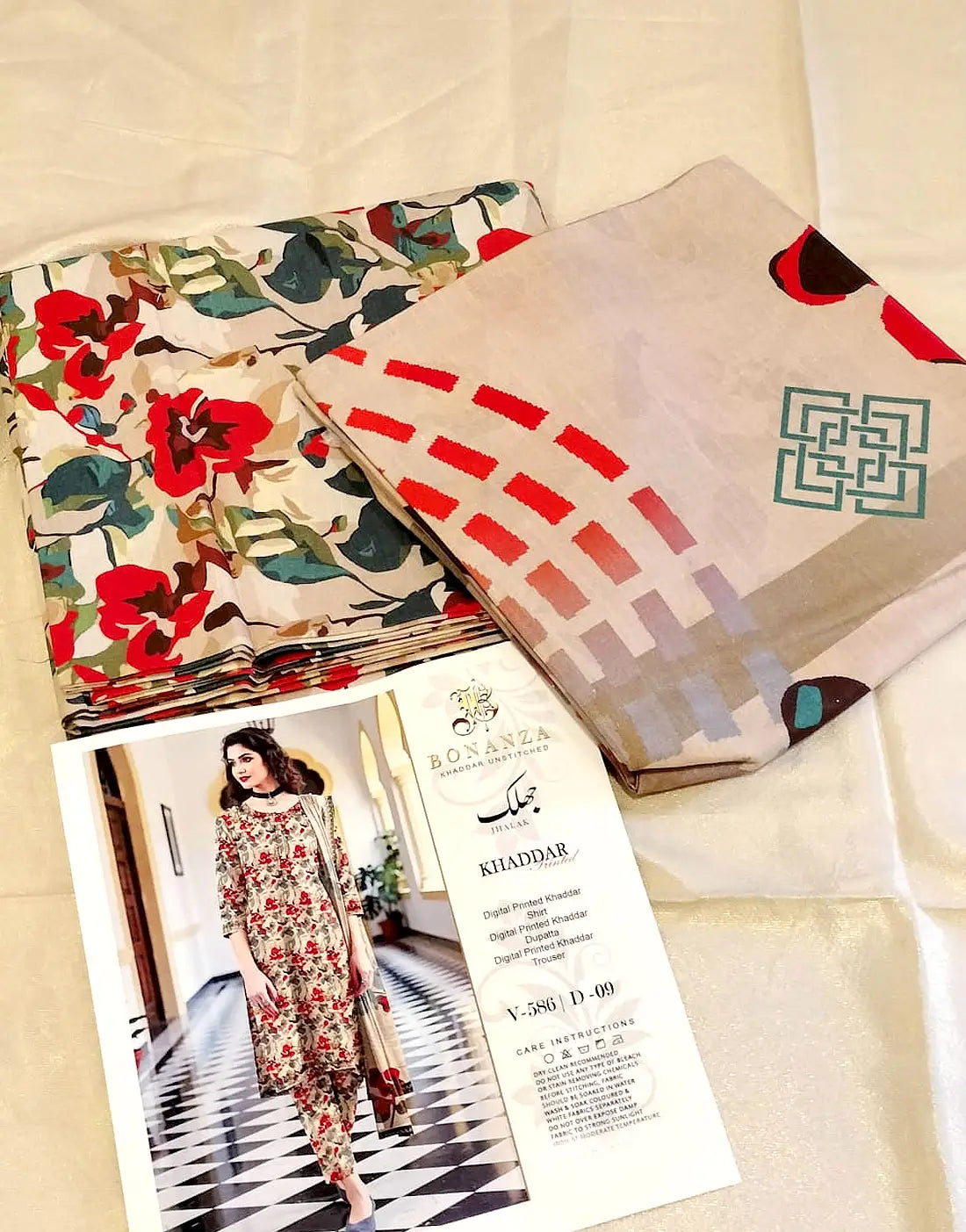 IB Jhalak 3-Piece Digital Print Khaddar Dress with Khaddar Dupatta