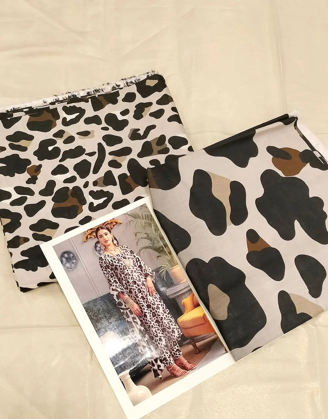 IB Jhalak 3-Piece Digital Print Khaddar Dress with Khaddar Dupatta