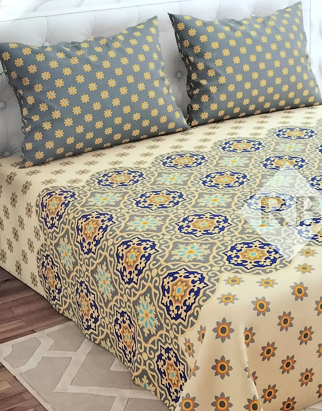 Dynasty 3-Piece Premium Cotton King Size Bedsheet with Pillow Covers