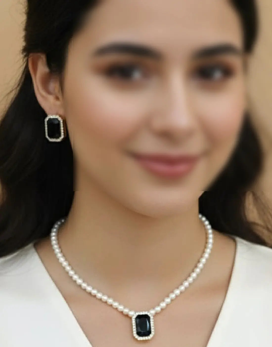 Elegant Black Pearl Beaded Necklace Set with Matching Earrings