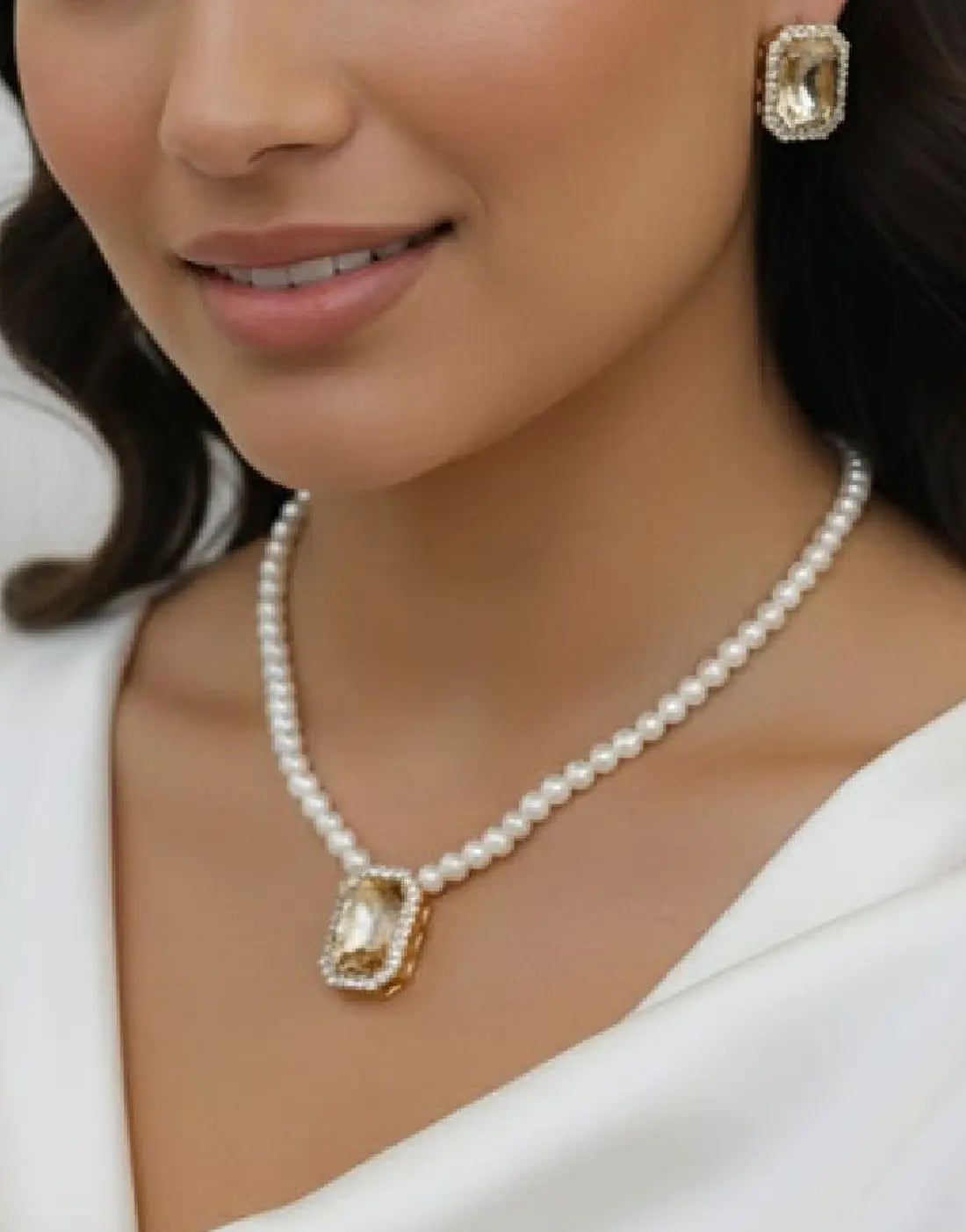 Elegant Champagne Pearl Beaded Necklace Set with Matching Earrings