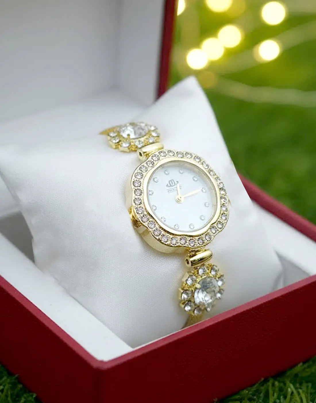 Minimalist Sparkling Rhinestone Bracelet Watch for Girls