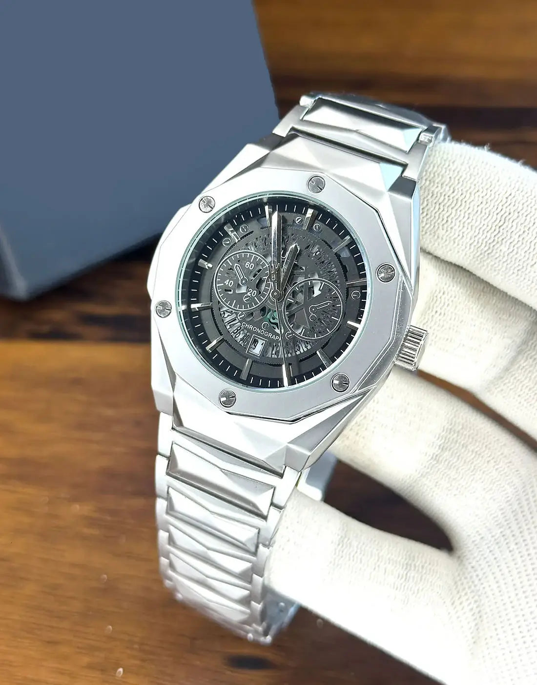Luxury Diamond Cut Skeleton Men's Watch with Stainless Steel Chain