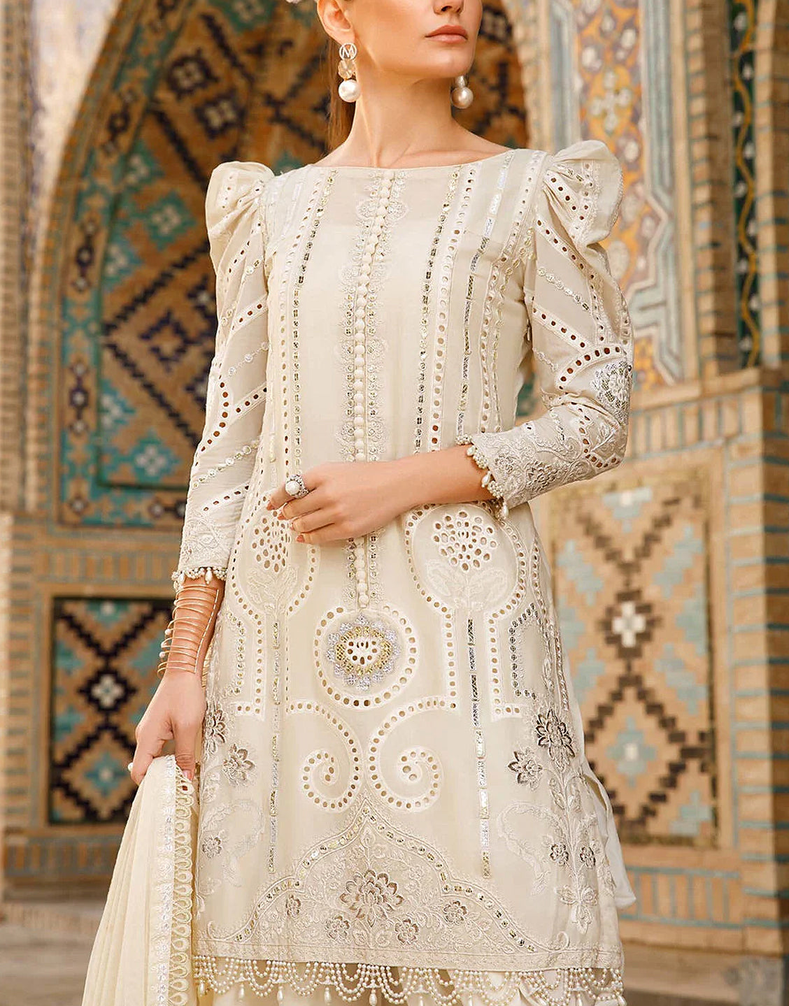 Luxury Schiffli Embroidered EID Lawn Dress with Embroidered Net Dupatta