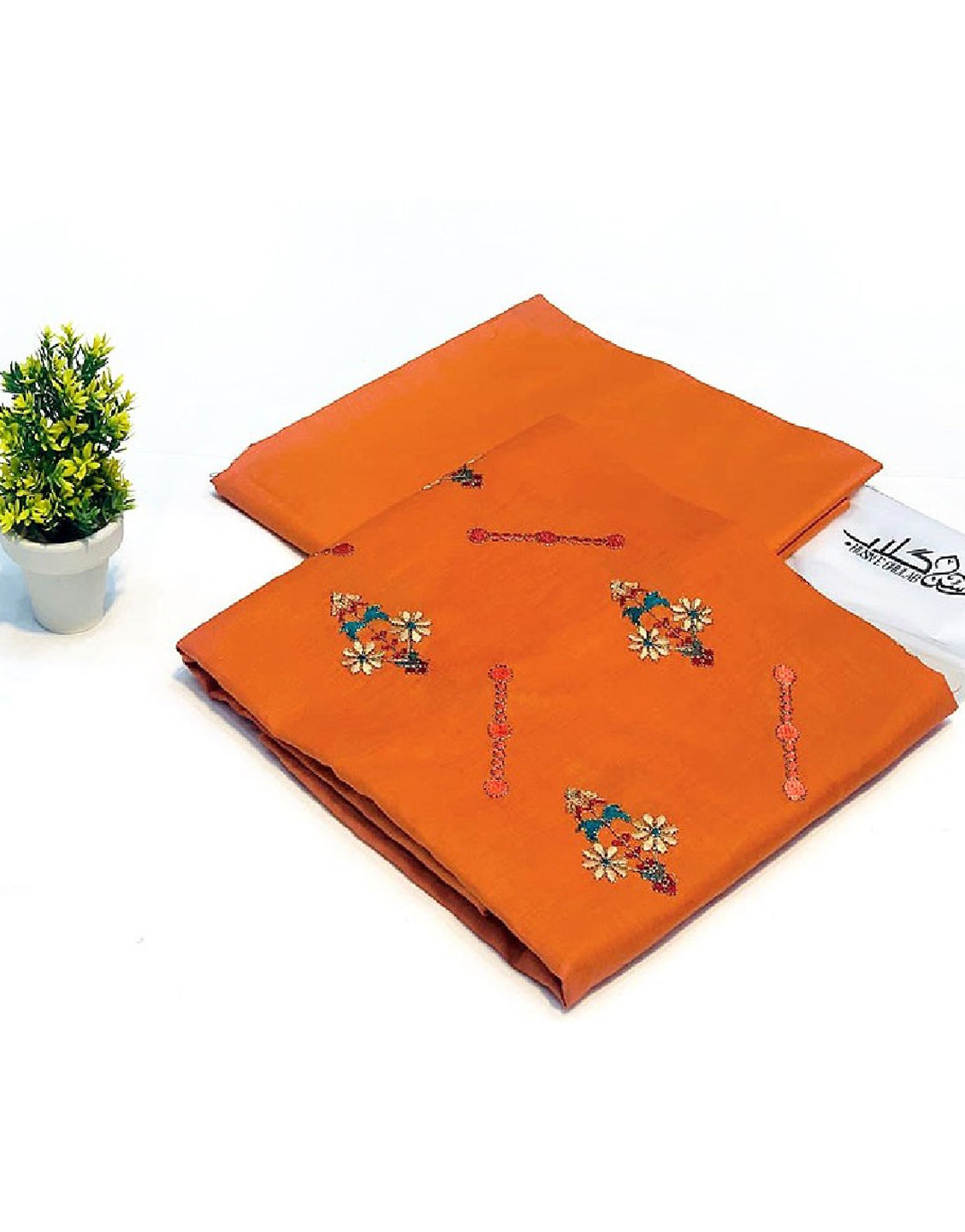Elegant 2-Piece Embroidered Lawn Suit