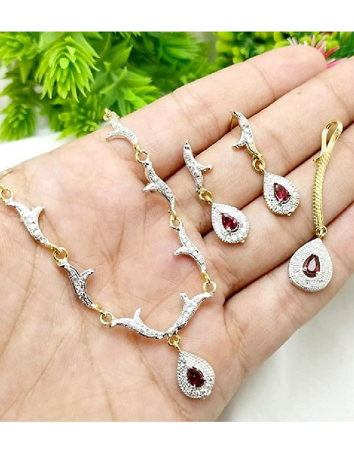 Indian Zircon Jewelry Set with Earrings & Teeka