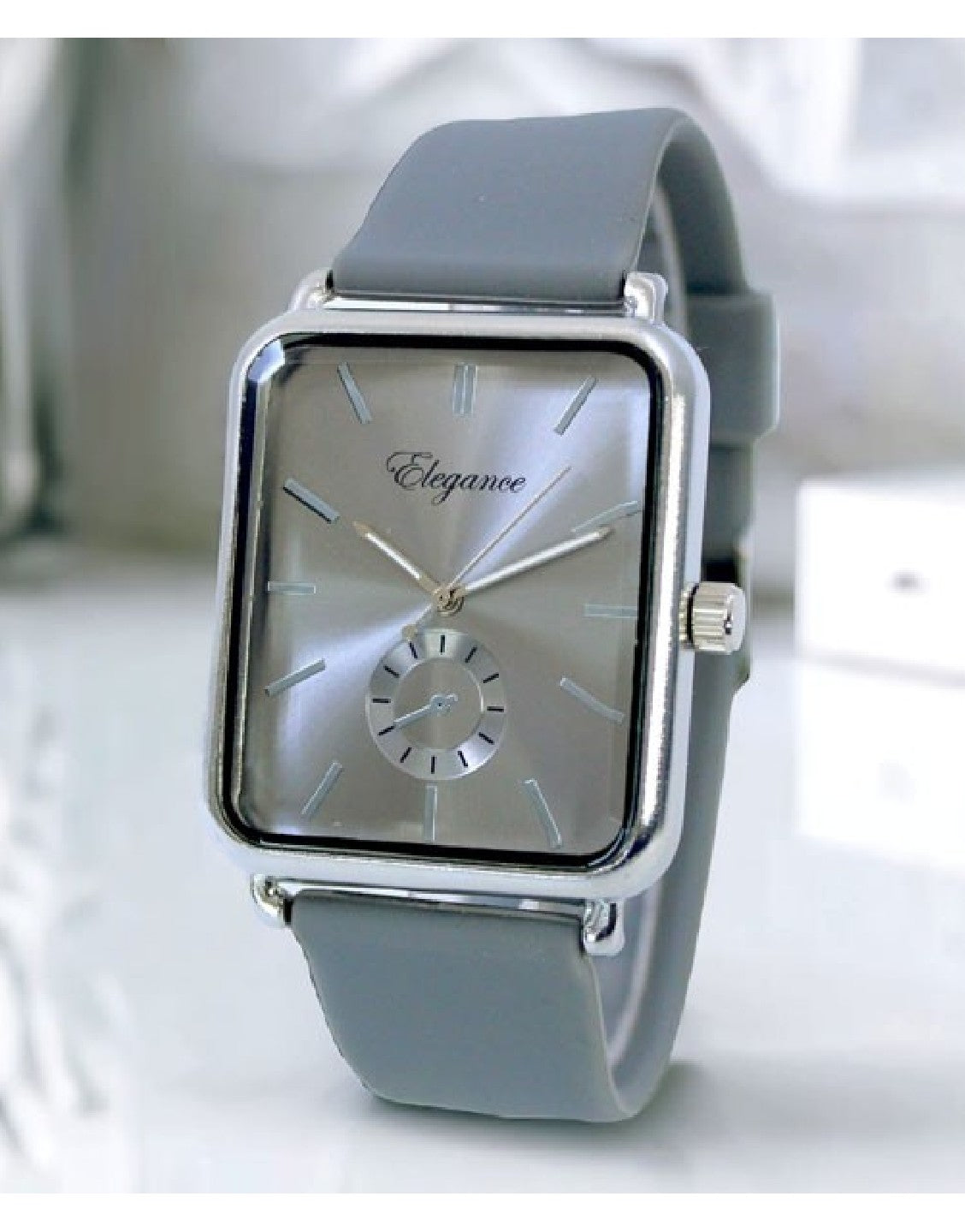 Elegance Men's Rubber Belt Watch