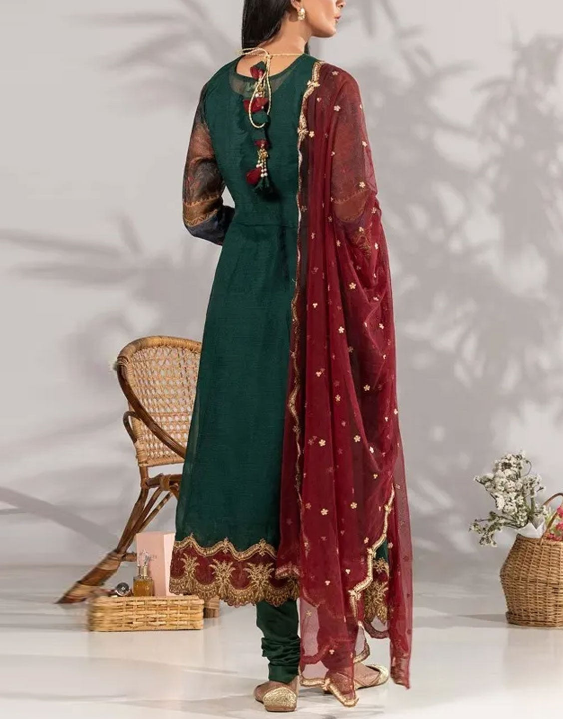 Gul Ahmed Fancy 3PC KarAndi Embroidered Suit | ILP-23-236