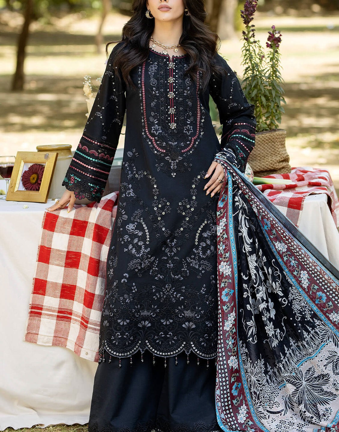 Imrozia Luxury Embroidered Stitched EID Lawn Suit | IPL - 04 Nazakat