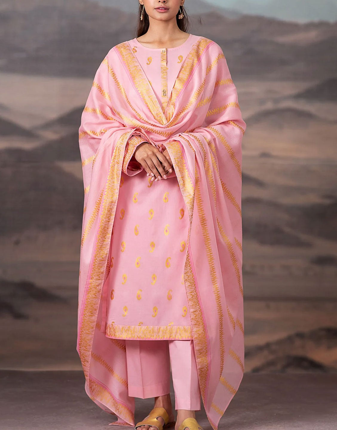 Kayseria 3 Piece Printed Pink Lawn Dress Collection