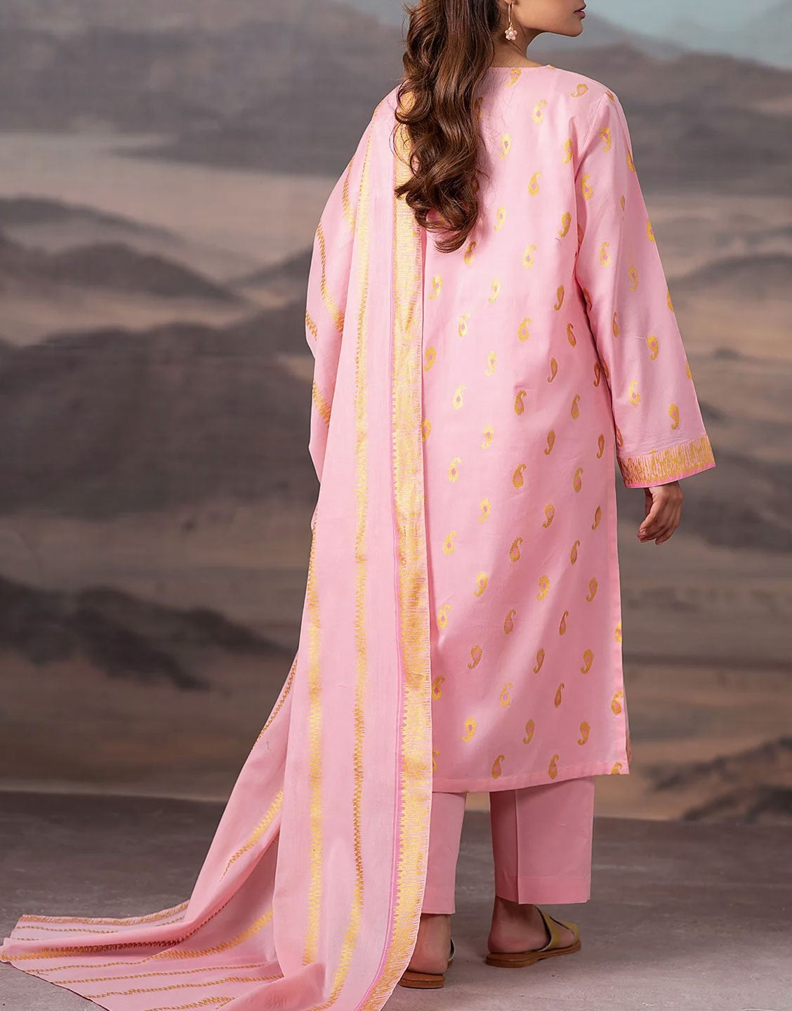 Kayseria 3 Piece Printed Pink Lawn Dress Collection