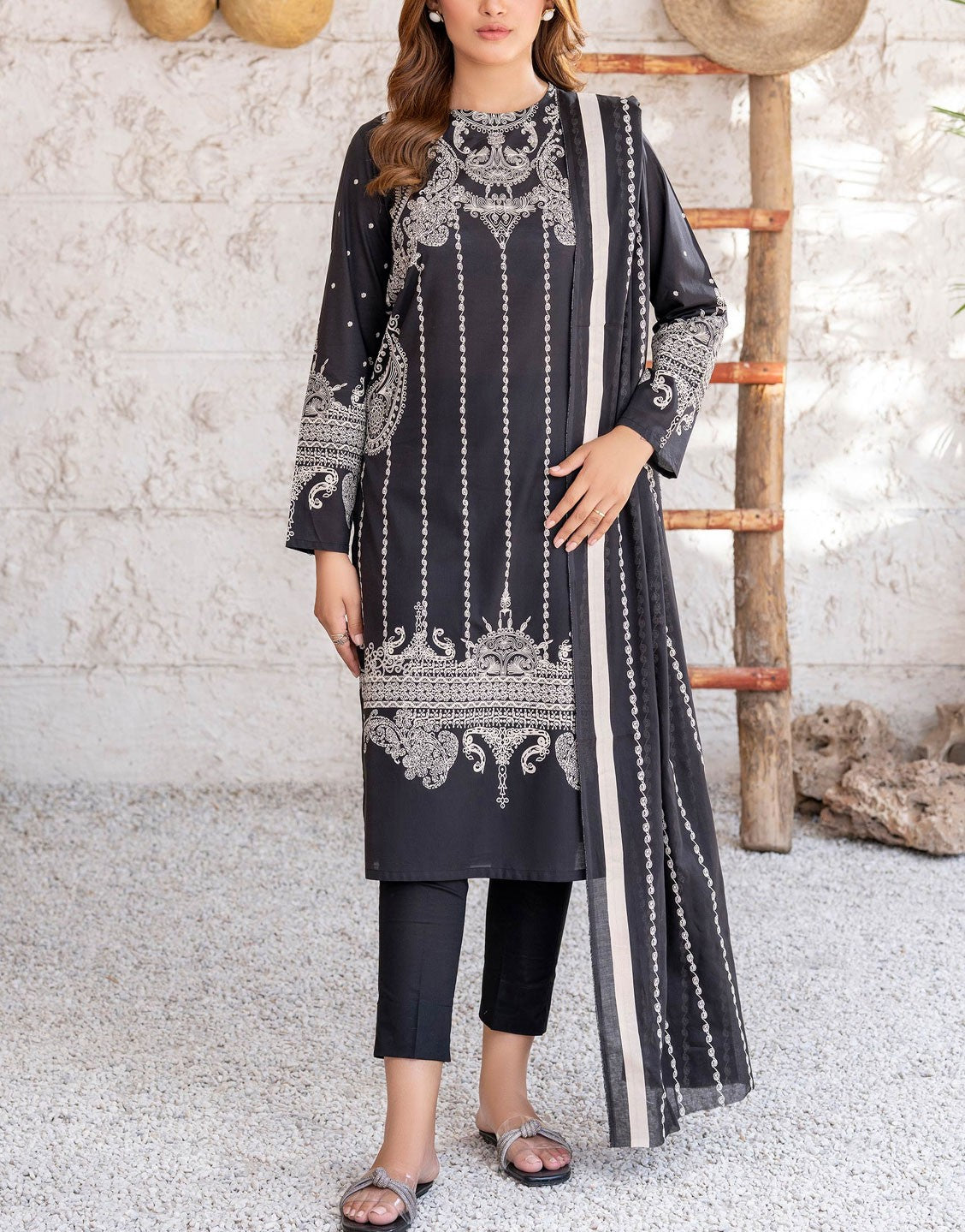 Limelight 2 Piece Unstitched Lawn Suit | U3527SD-2PC-034