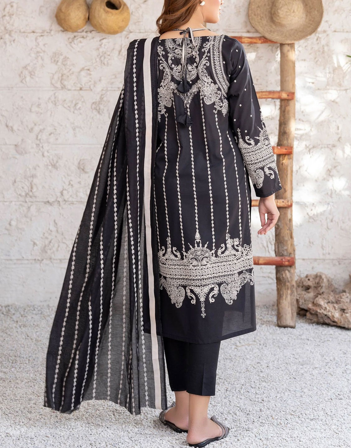 Limelight 2 Piece Unstitched Lawn Suit | U3527SD-2PC-034