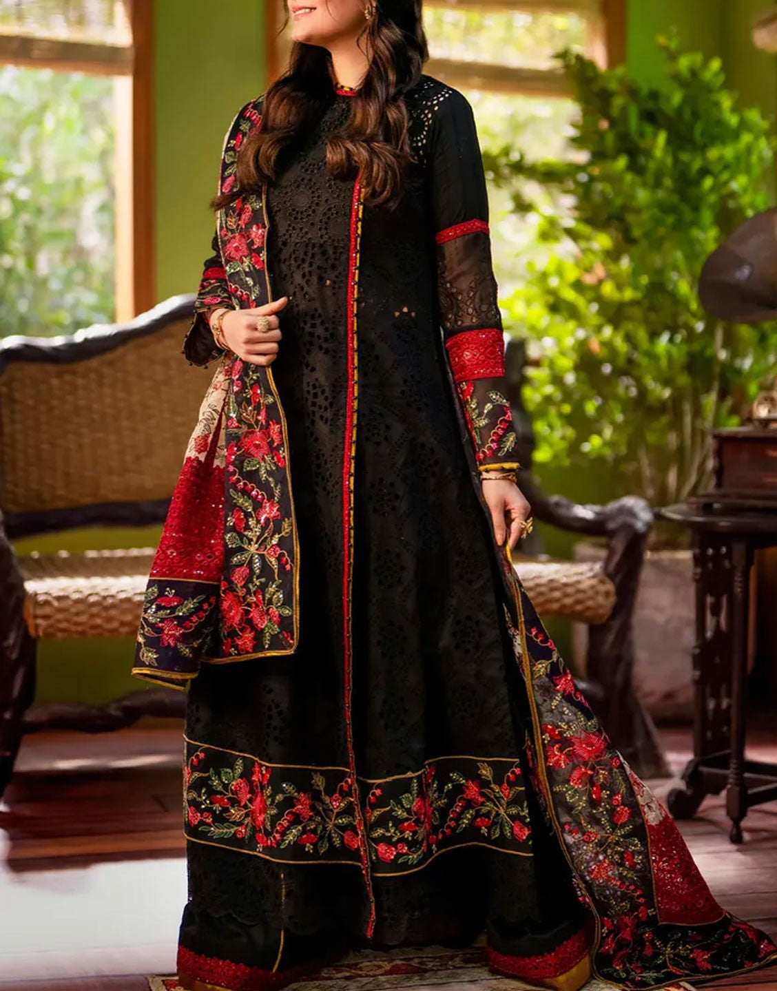 Maryum N Maria Premium Luxury Embroidered Lawn Suit | Zayna MS24-569