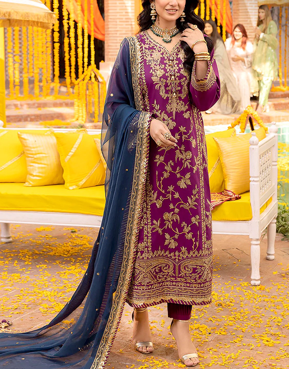 Heavy Embroidered Fancy Chiffon Wedding Wear Dress