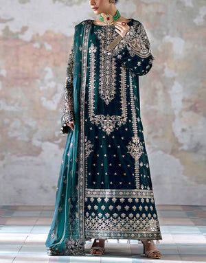 Heavy Embroidered Velvet Dress with Embroidered Organza Dupatta