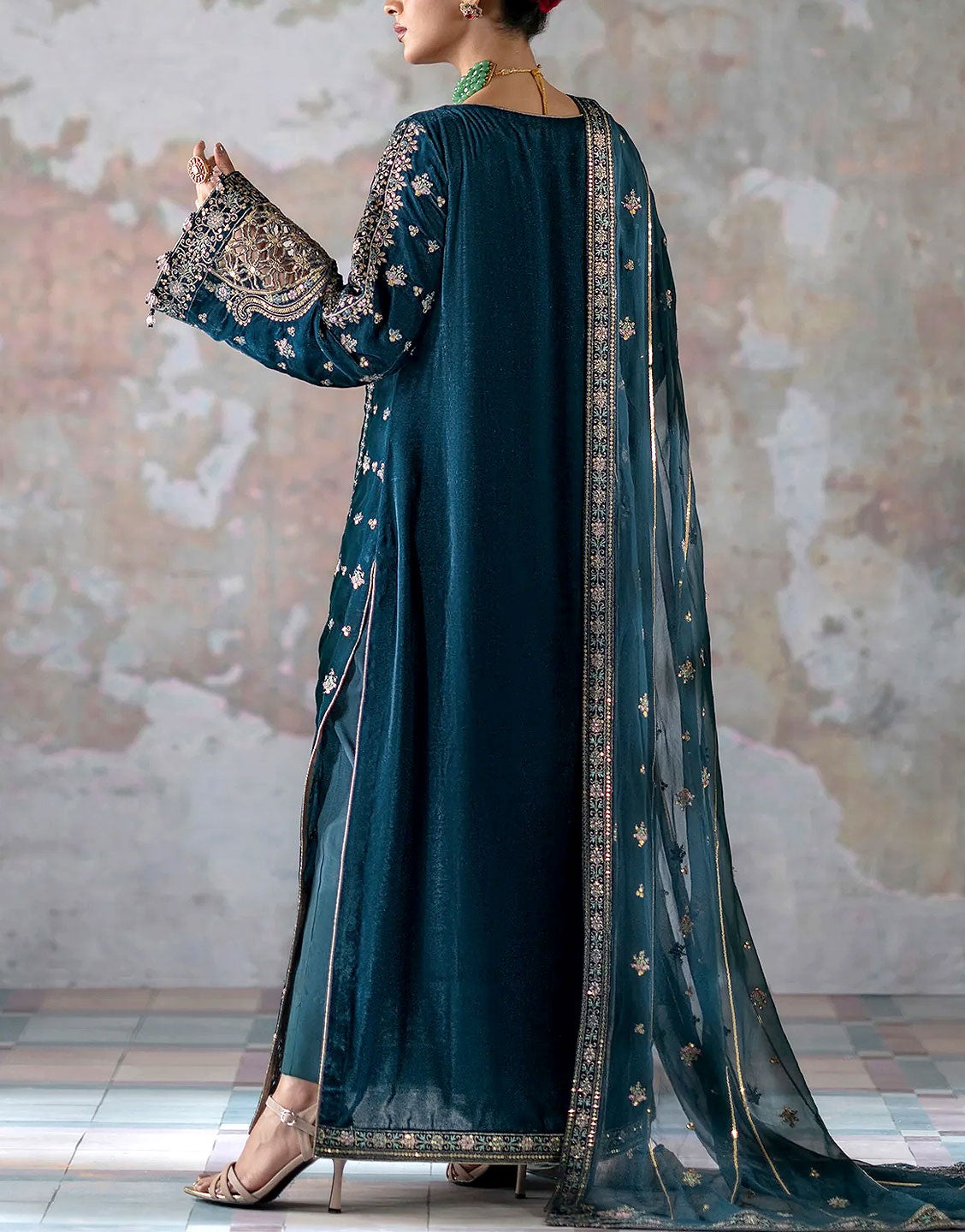 Heavy Embroidered Velvet Dress with Embroidered Organza Dupatta