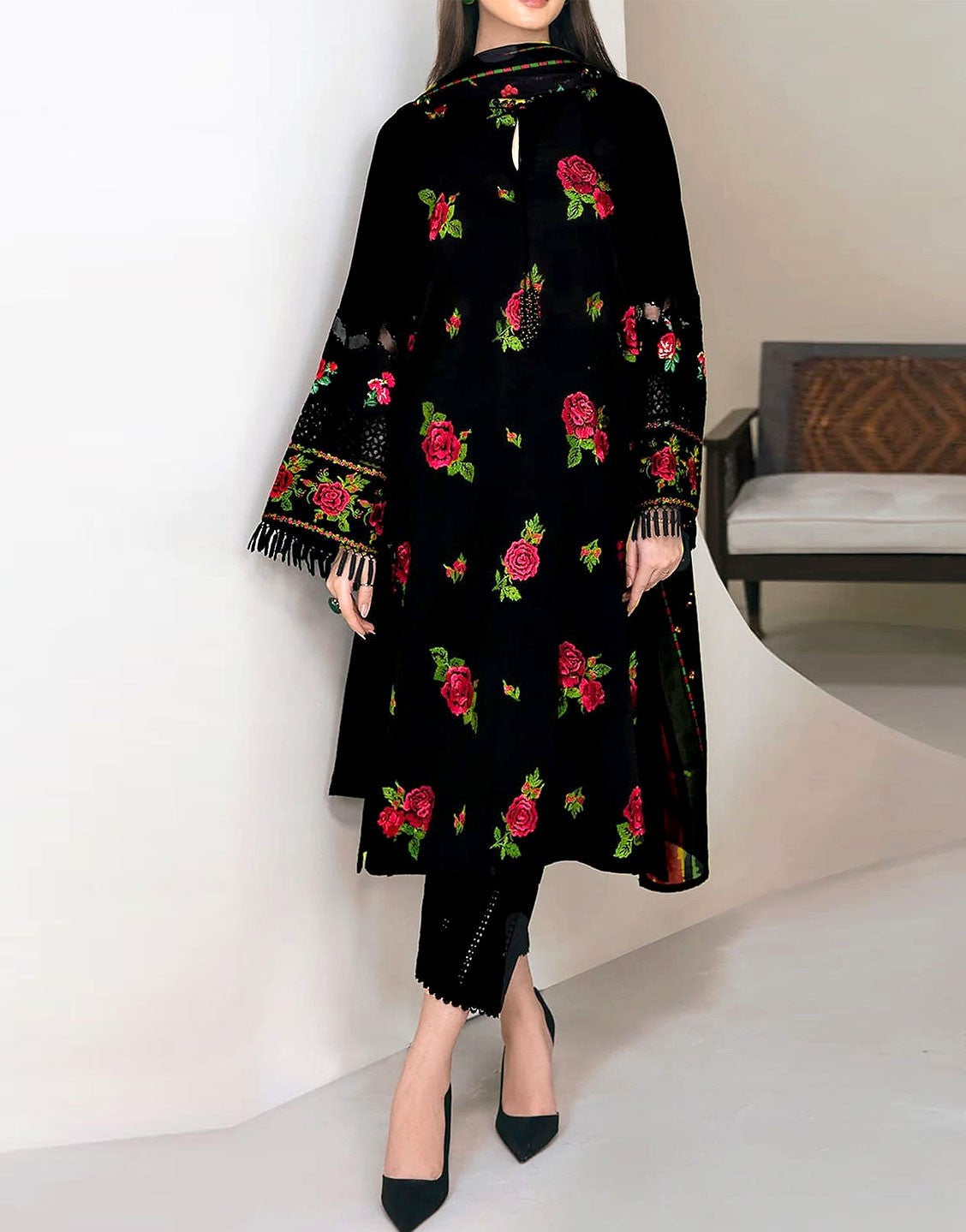 Elegant Embroidered Lawn Dress with Digital Print Diamond Zari Dupatta