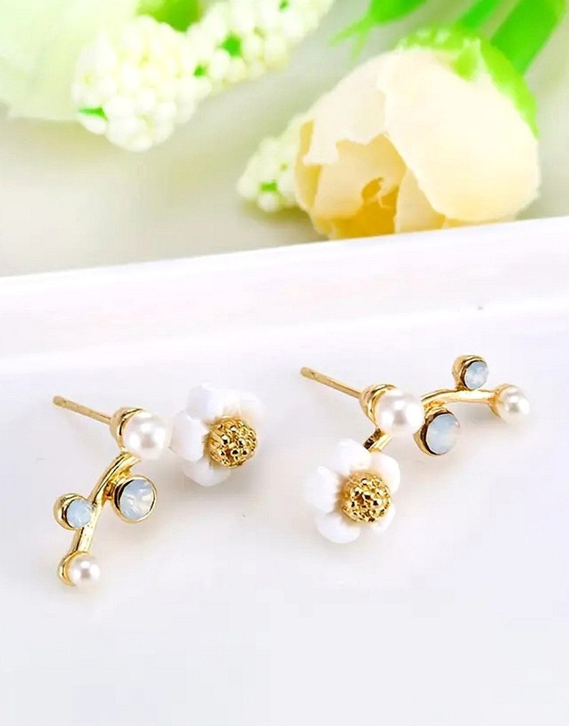 Chic Golden-Tone Flower & Pearl Stud Earrings for Girls