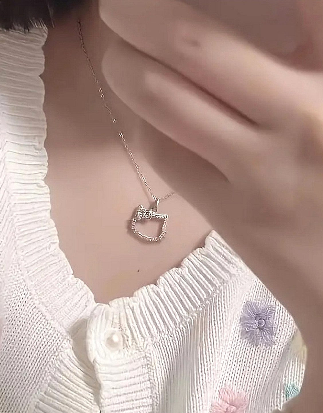 Hello Kitty Zinc Alloy Silver Pendant Necklace for Girls