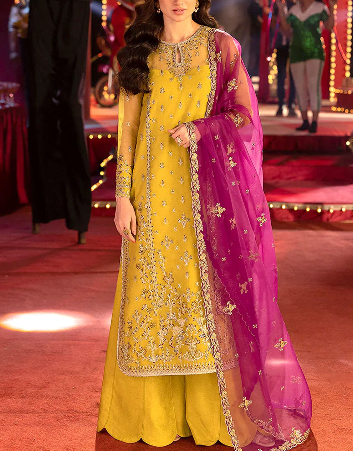 Heavy Embroidered Rich Yellow Organza Mehndi Dress with Vibrant Magenta Dupatta Best Price Online in Pakistan Heavy Embroidered Rich Yellow Organza Mehndi Dress with Vibrant Magenta Dupatta Best Price Online in Pakistan