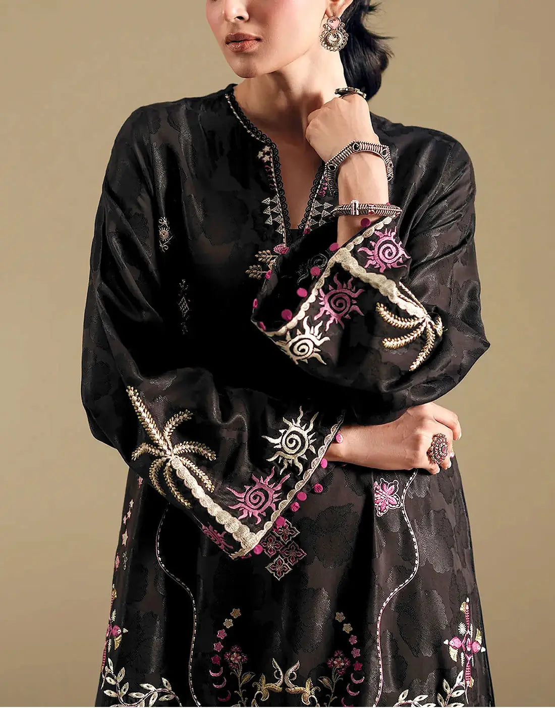 Elegant 2-Piece Embroidered Black Silk Kaftan Dress Design for Girls