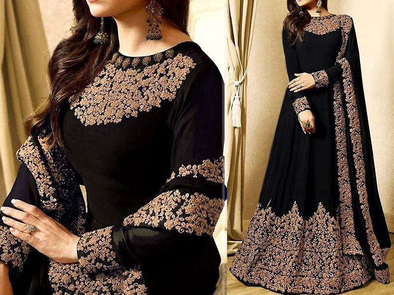 Latest Pakistani Maxi Dress Designs 2024 for Wedding
