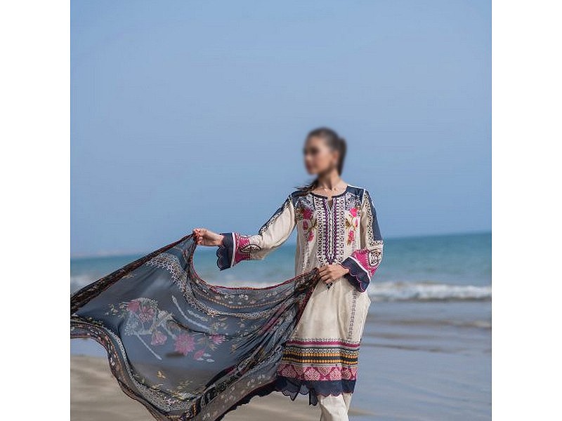 Dhanak Unstitched Luxury Lawn Collection 2020