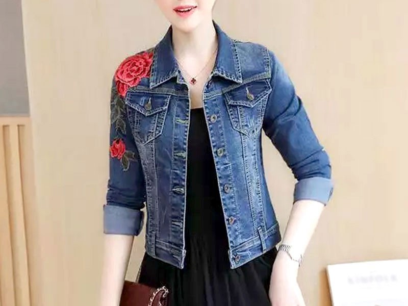 Different Types of Winter Clothing for Girls in Pakistan