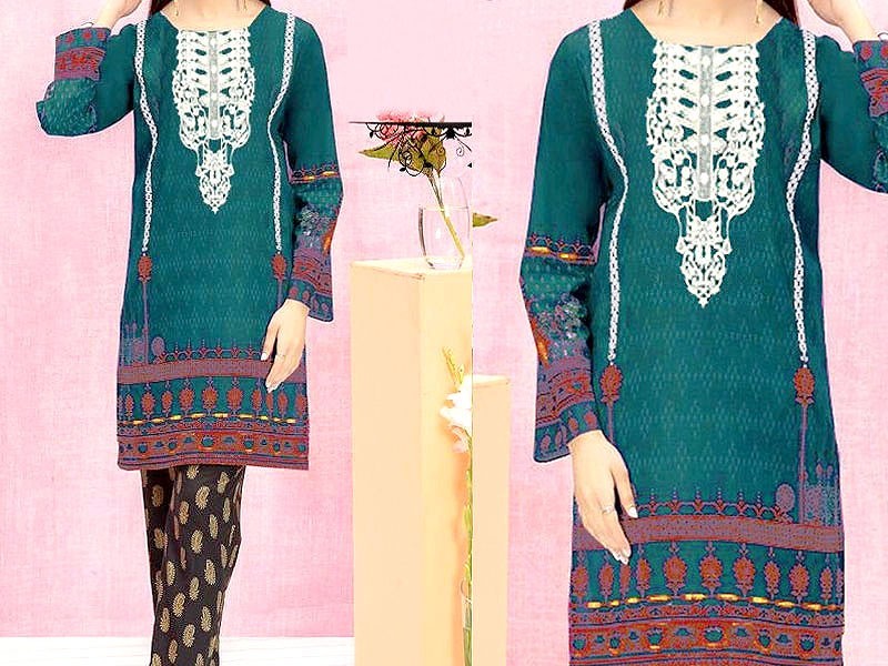 Latest Winter Linen Dresses 2025 in Pakistan