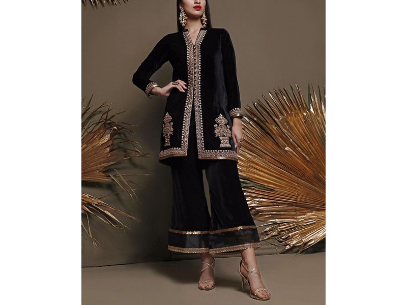 Zainab Chottani Formal Velvet Winter Collection 2021