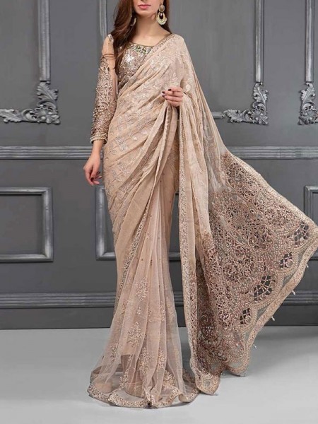 Trend of Saree Dresses for Wedding in Pakistan