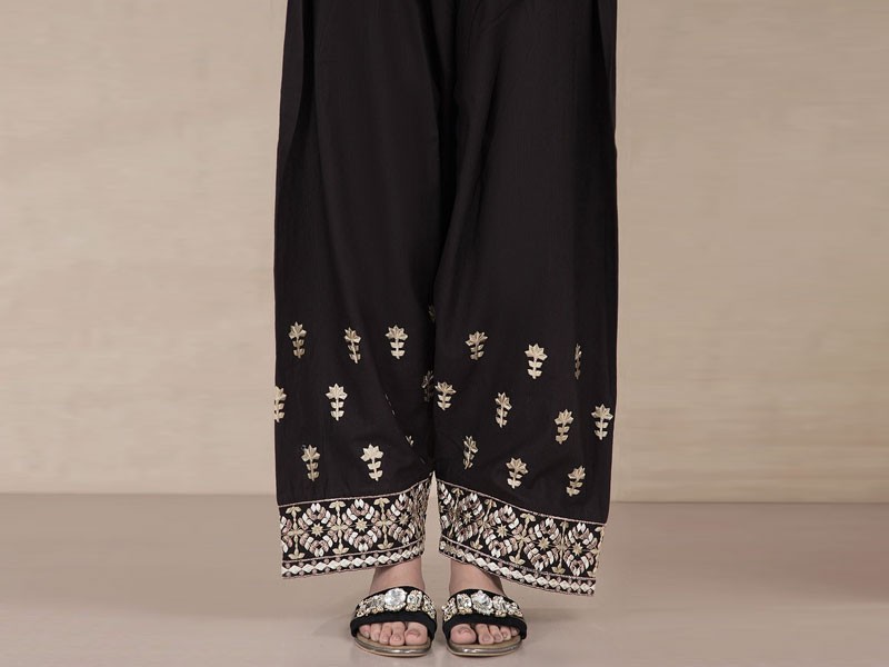 Different Types of Ladies Bottom Wears 2025 in Pakistan