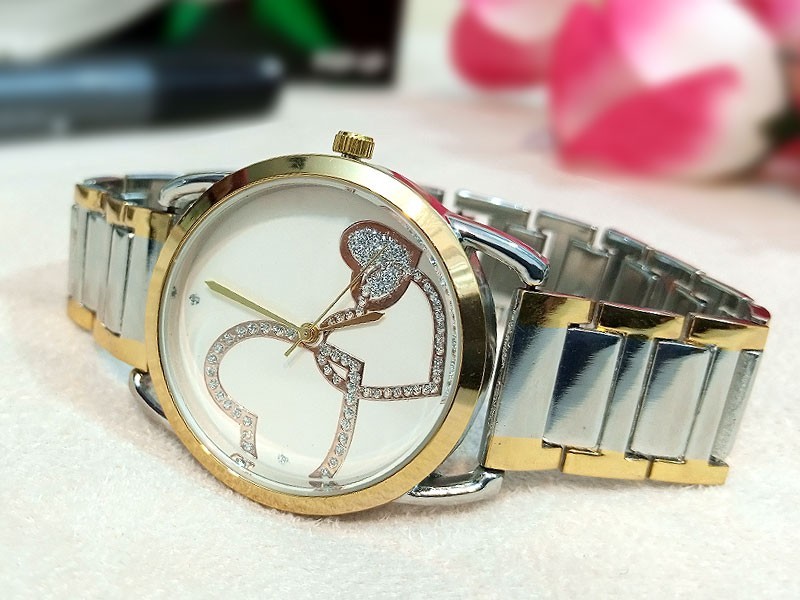 Women's Fashion Watches in Pakistan