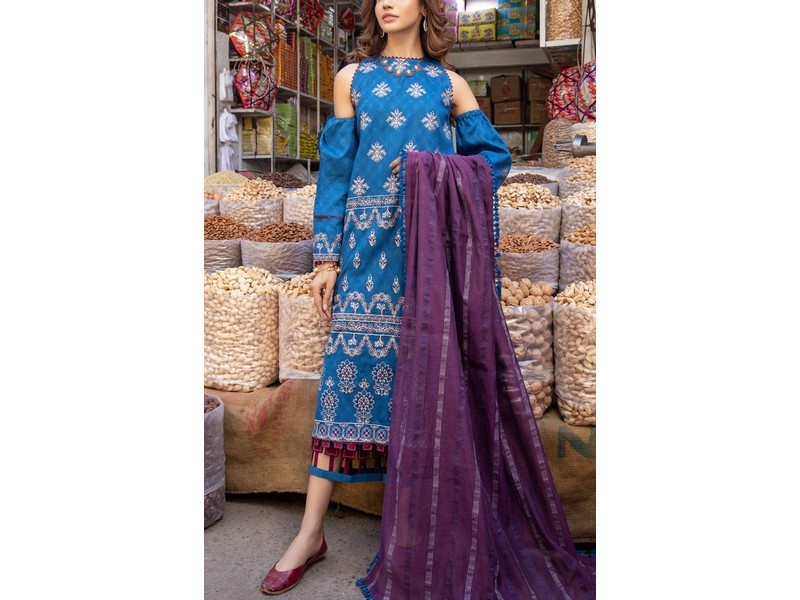 Sanam Saeed by Puri Fabrics Summer Lawn Collection 2021