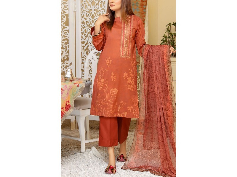 Sanam Saeed by Puri Fabrics Summer Lawn Collection 2021