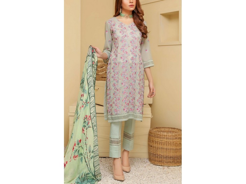 Sanam Saeed by Puri Fabrics Summer Lawn Collection 2021