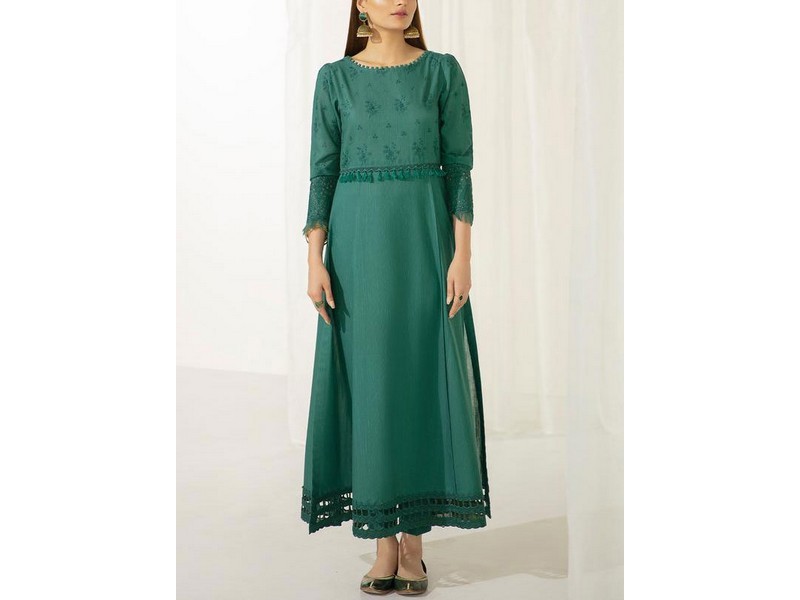 Baroque Pret Ready to Wear Winter Collection 2021-22