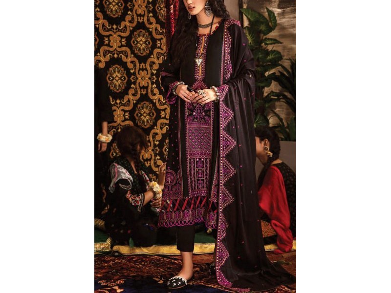 EshAisha Luxury Embroidered Winter Collection 2022