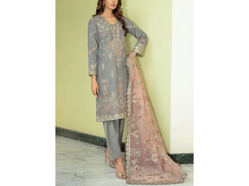Iznik Luxury Velvet Dresses Collection 2022