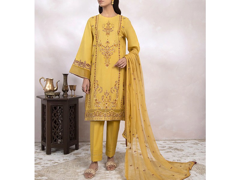 Latest Sapphire Eid Dresses Collection 2022