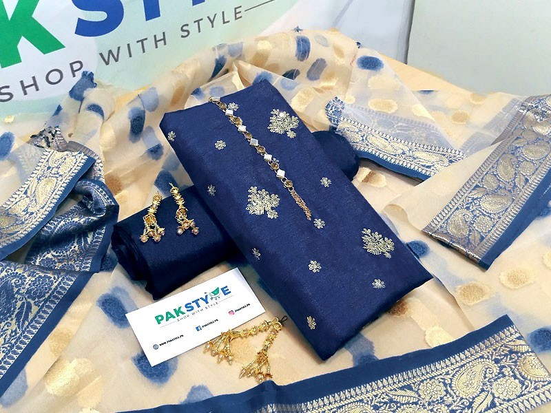 Banarsi Style Raw Silk Dresses 2025 Online in Pakistan