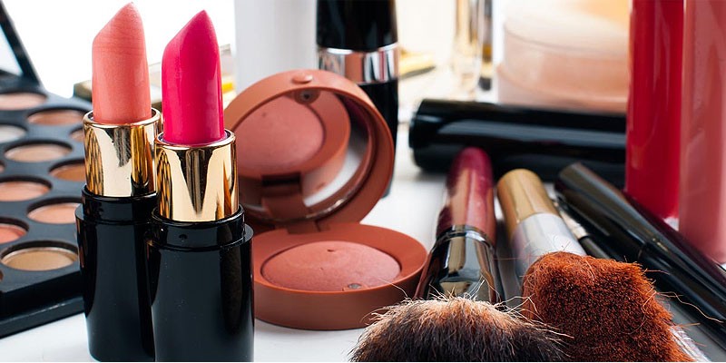 Top 5 Cosmetics Brands in Pakistan