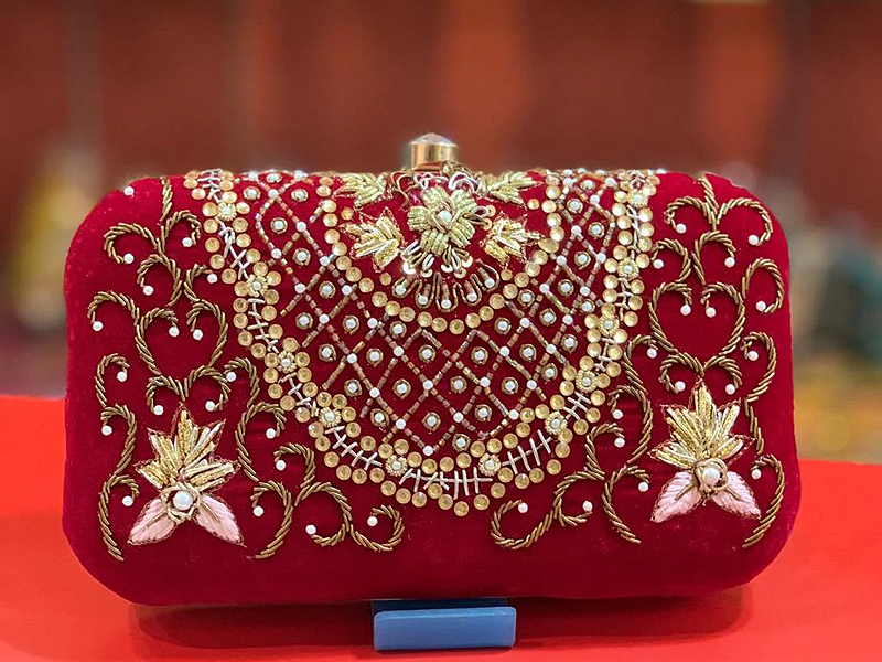 Fancy Party Wear & Bridal Clutches 2022 in Pakistan