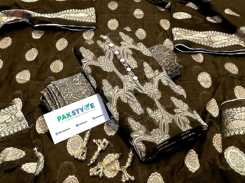 Banarsi Style Cotton Jacquard Suit with Organza Jacquard Dupatta Price in Pakistan